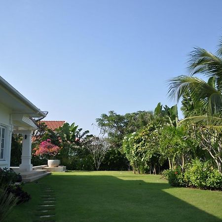 Balinese Villa With Private Pool HHQ Eksteriør billede